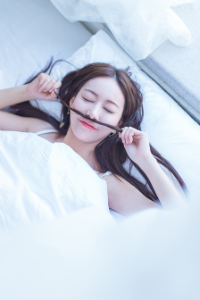 倾城之泪剧情